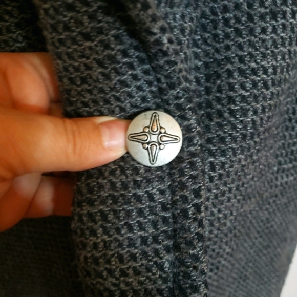 Coldwater Creek M gray one button knit blazer - Picture 3 of 8